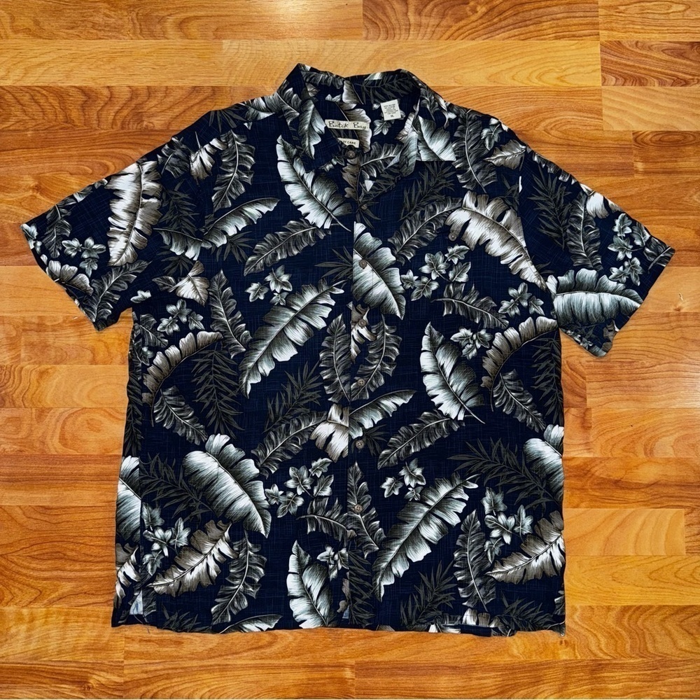 Batik Bay Mens Size XL Hawaiian Short Sleeve Button Down Shirt 100% Rayon Nice